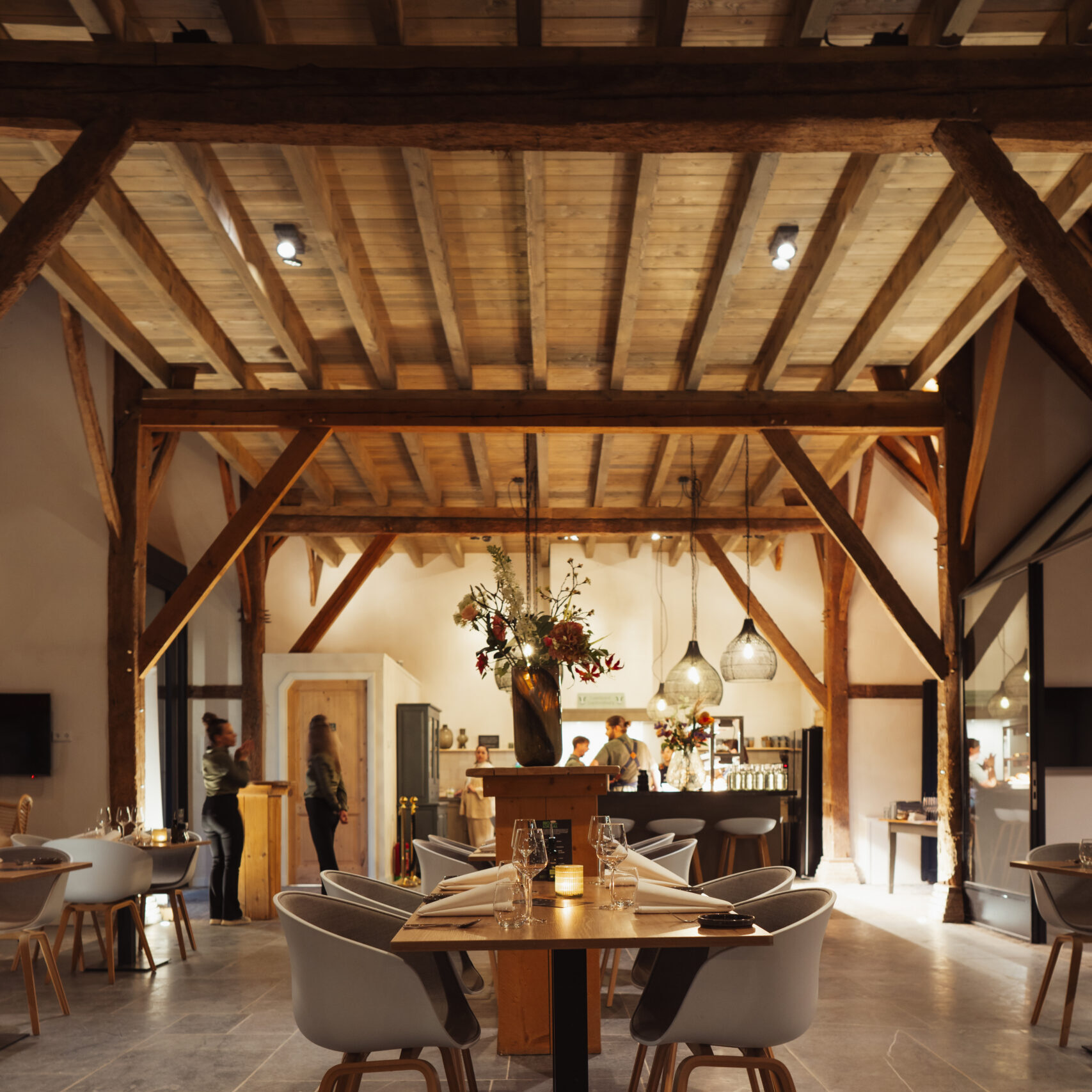 Culinair diner Breda Tilburg Antwerpen Aan tafel op Luchtenburg